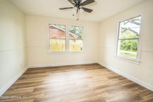 5044 COLONIAL Avenue, Jacksonville, FL 32210