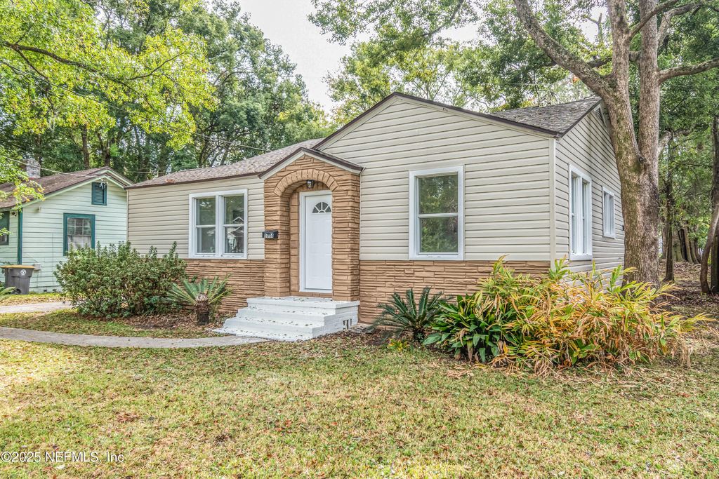 5044 COLONIAL Avenue, Jacksonville, FL 32210