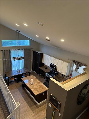 1471 NW 159th Ave, Pembroke Pines, FL 33028