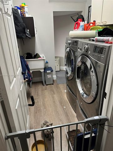 1471 NW 159th Ave, Pembroke Pines, FL 33028