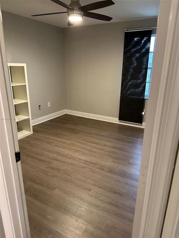 1471 NW 159th Ave, Pembroke Pines, FL 33028