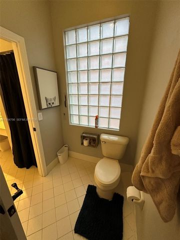 1471 NW 159th Ave, Pembroke Pines, FL 33028