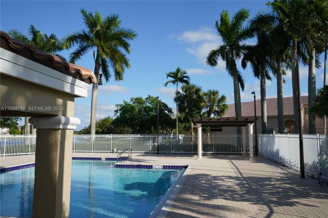 1471 NW 159th Ave, Pembroke Pines, FL 33028