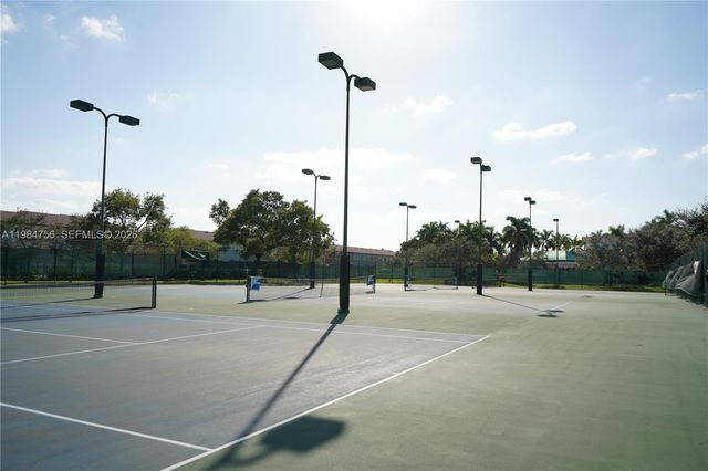 1471 NW 159th Ave, Pembroke Pines, FL 33028