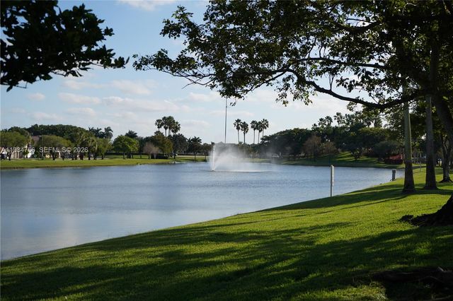 1471 NW 159th Ave, Pembroke Pines, FL 33028