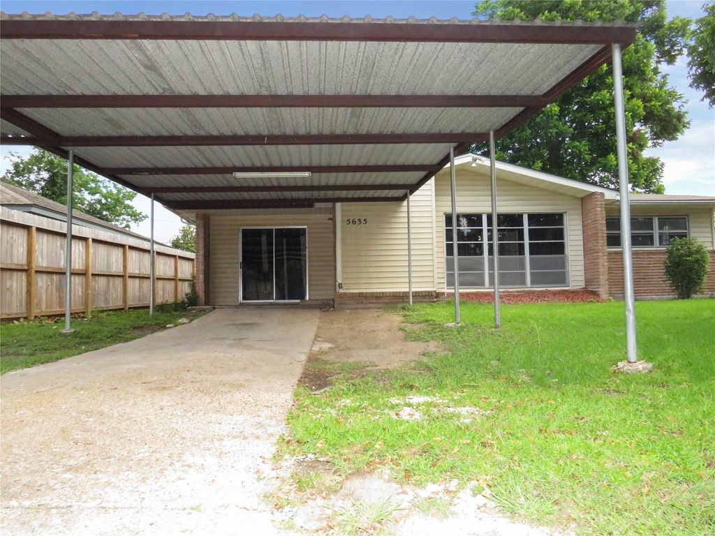 5635 Ashburn Street, Houston, TX 77033