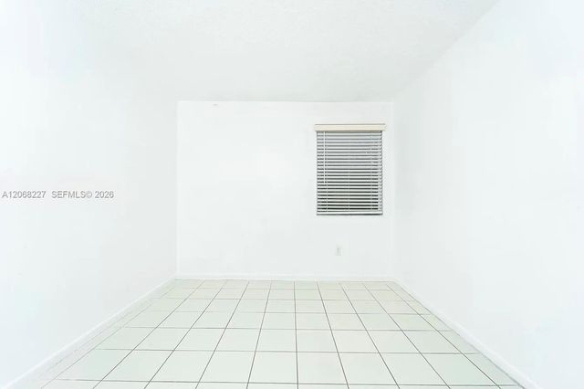 576 NW 114th Avenue 203, Sweetwater, FL 33172