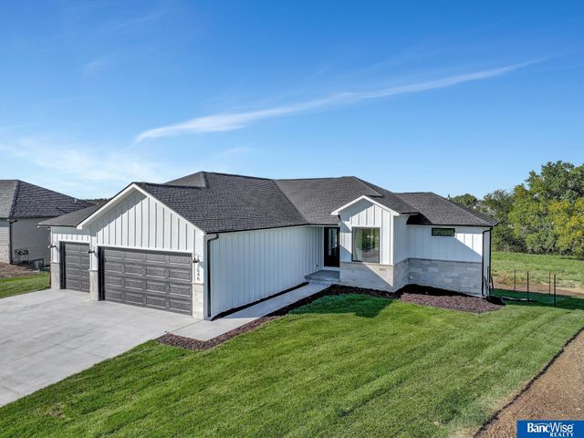 4138 Sundrop Avenue, Lincoln, NE 68516