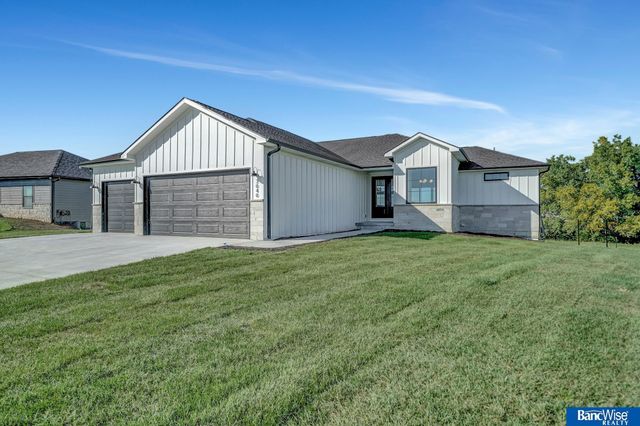 4138 Sundrop Avenue, Lincoln, NE 68516
