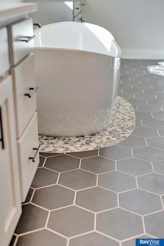 4138 Sundrop Avenue, Lincoln, NE 68516