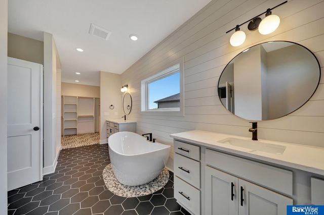 4138 Sundrop Avenue, Lincoln, NE 68516