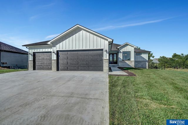 4138 Sundrop Avenue, Lincoln, NE 68516