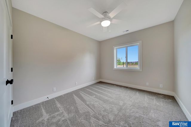 4138 Sundrop Avenue, Lincoln, NE 68516