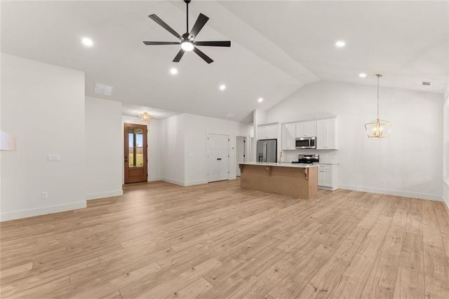 618 Thomas Road, Cleveland, GA 30528