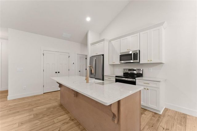 618 Thomas Road, Cleveland, GA 30528