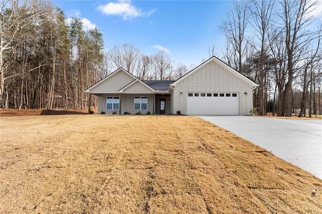618 Thomas Road, Cleveland, GA 30528
