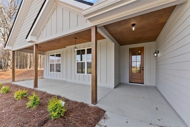 618 Thomas Road, Cleveland, GA 30528