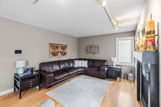 2832 Walnut Street, West Des Moines, IA 50265