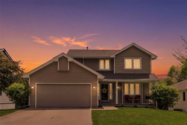 2832 Walnut Street, West Des Moines, IA 50265