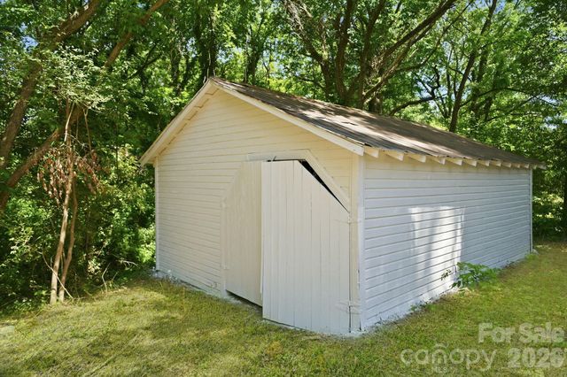 1150 Sloop Avenue, Kannapolis, NC 28083