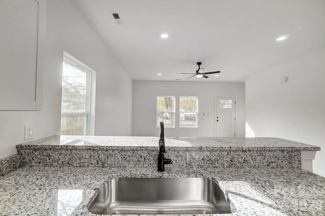 1150 Sloop Avenue, Kannapolis, NC 28083