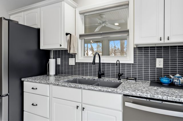 4613 Thistle Mill Court, Kalamazoo, MI 49006