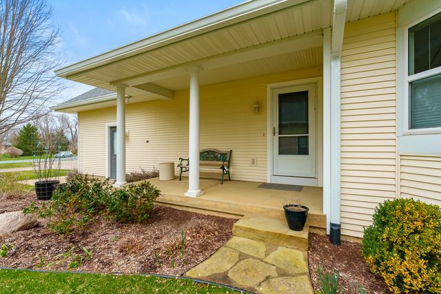 4613 Thistle Mill Court, Kalamazoo, MI 49006