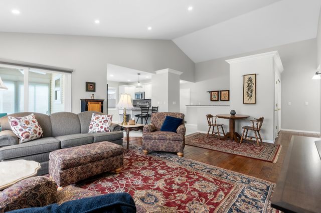 4613 Thistle Mill Court, Kalamazoo, MI 49006