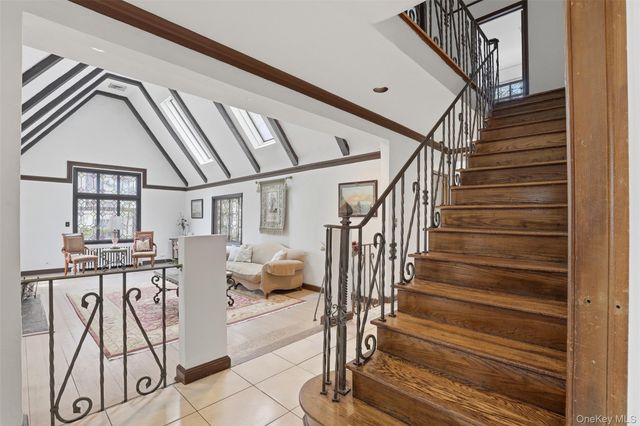 126 Taymil Road, New Rochelle, NY 10804