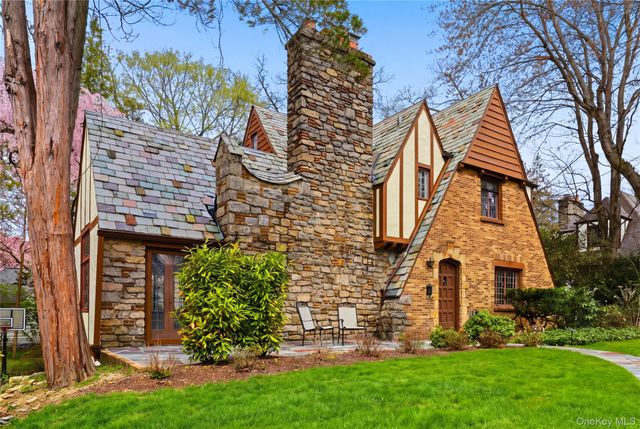 126 Taymil Road, New Rochelle, NY 10804
