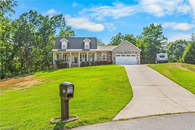 152 Hepler Hylls Court, Thomasville, NC 27360