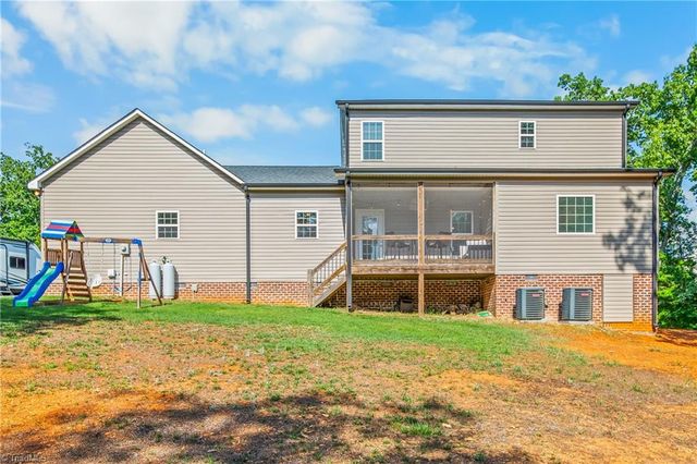 152 Hepler Hylls Court, Thomasville, NC 27360
