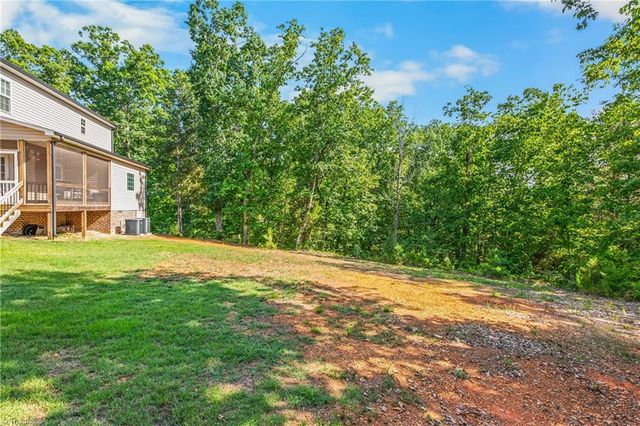 152 Hepler Hylls Court, Thomasville, NC 27360