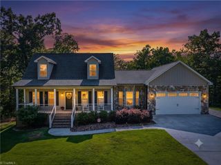 152 Hepler Hylls Court, Thomasville, NC 27360