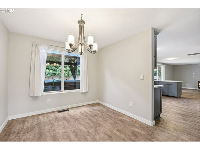 212 Sw 2ND Ct, Battle Ground, WA 98604