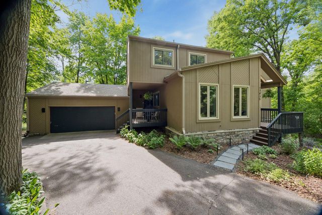 17835 6th Avenue N, Plymouth, MN 55447