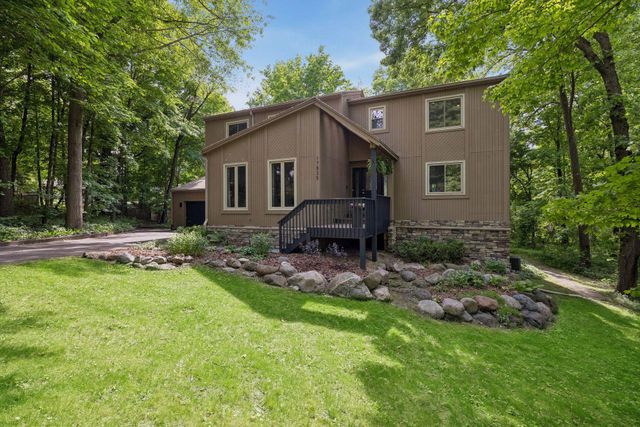 17835 6th Avenue N, Plymouth, MN 55447
