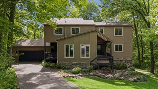17835 6th Avenue N, Plymouth, MN 55447