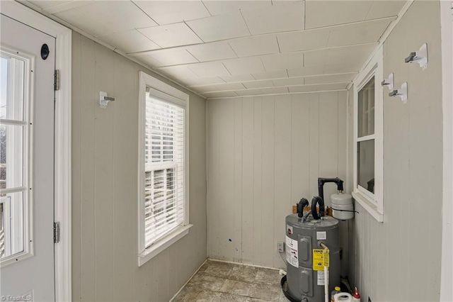 2133 Konnoak View Drive, Winston-salem, NC 27127