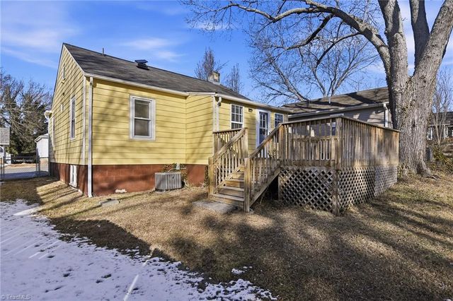 2133 Konnoak View Drive, Winston-salem, NC 27127