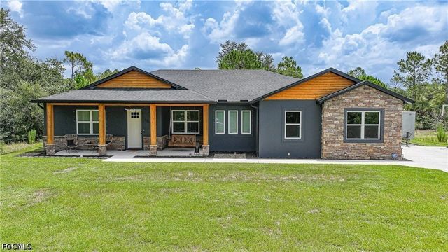 13190 Banyan DR, Punta Gorda, FL 33955