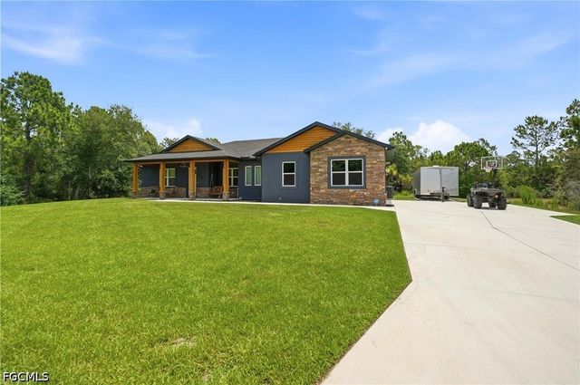 13190 Banyan DR, Punta Gorda, FL 33955