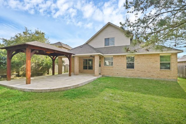 107 Autumn Forest Lane, Conroe, TX 77384