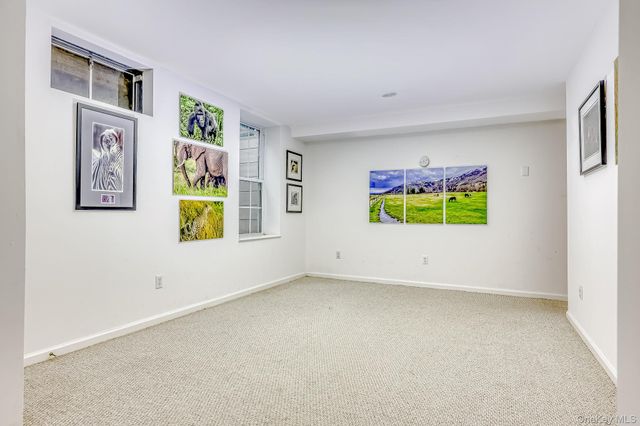 25 Mulberry Drive, Tuxedo Park, NY 10987