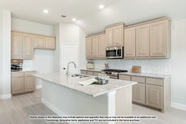 917 Hickory Chase Drive, Godley, TX 76044