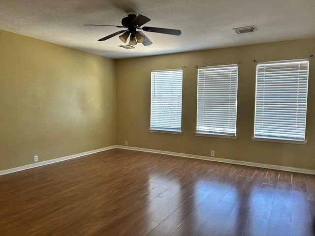 718 Cypresswood Cove, Spring, TX 77373