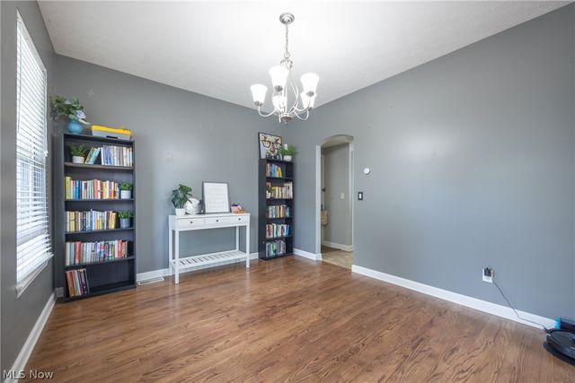8856 Oakbrook Circle, Twinsburg, OH 44087