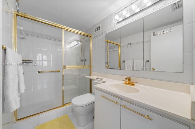 3725 S Ocean Dr PH18, Hollywood, FL 33019