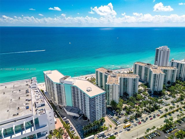 3725 S Ocean Dr PH18, Hollywood, FL 33019