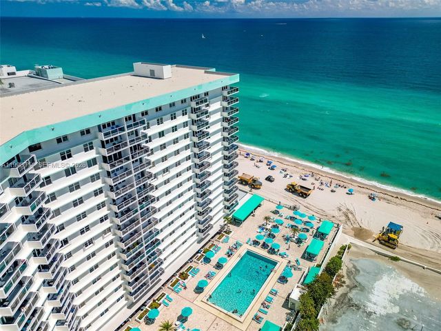 3725 S Ocean Dr PH18, Hollywood, FL 33019
